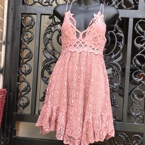 {$13 BUNDLED} FREE PEOPLE ONE Mauve Lacey Shark Bite Mini Dress
